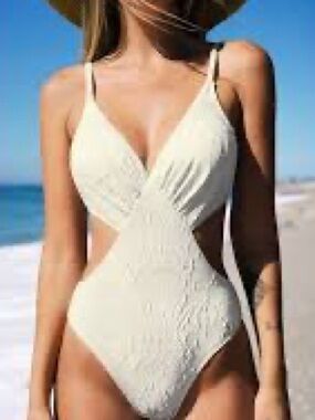 Cupshe white textured fabric cut out one piece bathing suit